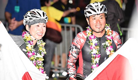 JALホノルルマラソン2016 車椅子の部優勝 副島正純さんと土田和歌子さん