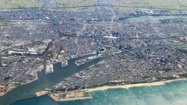 新潟市の空撮画像