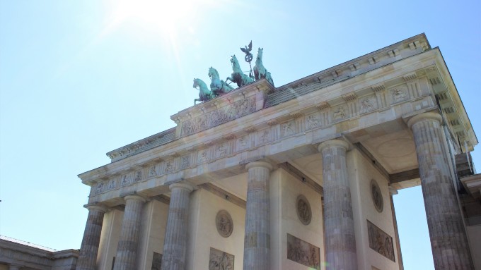 ベルリンマラソンのゴール地点のブランデンブルク門の画像