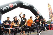 ツワモノ4千人が東京ドイツ村に集結し開催した「SPARTAN RACE（スパルタンレース）」