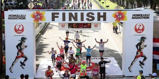 「JALホノルルマラソン2016」のアーリーエントリーは4月15日(金)から24日(日)までの実施