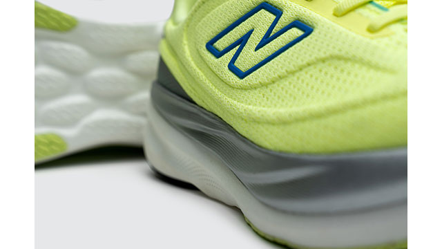 ニューバランス「1080v15」アッパー