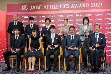 日本陸上競技連盟が「アスレティックス・アワード 2021」を開催し、2021年に活躍したアスリートを表彰