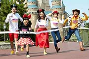 東京ディズニーランドを仮装して走るイベント「ディズニー・ハロウィーン・ファン・アンド・ラン」開催